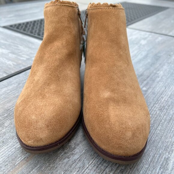 Jack Rogers NEW Women's‎ Charlotte Suede Waterproof Ankle Bootie Tan Size 6.5 - Picture 3 of 7